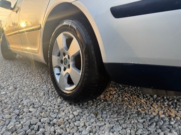 Skoda Octavia II 2009 SKODA OCTAVIA 1.6 Mpi Klimatronik Podgrzewane przednie i tylnie siedze, zdjęcie 14