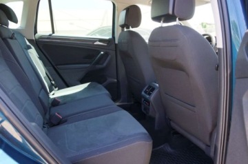 Volkswagen Tiguan II SUV Facelifting 2.0 TSI 190KM 2021 Volkswagen Tiguan 2.0 Benzyna 190 KM 4x4, Lift, Navi, Kamera, IQ LIGHT, FV, zdjęcie 28