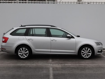 Skoda Octavia III Kombi Facelifting 1.6 TDI 115KM 2018 Skoda Octavia 1.6 TDI, DSG, VAT 23%, Navi, Klima, zdjęcie 5