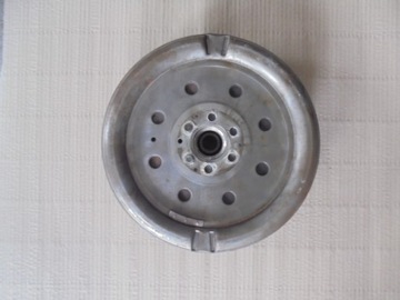 KOLO DVOUHMOTNÉ SPOJKA KOTOUČ PŘÍTLAČÁK 415025010 VW T5 1.9 TDI