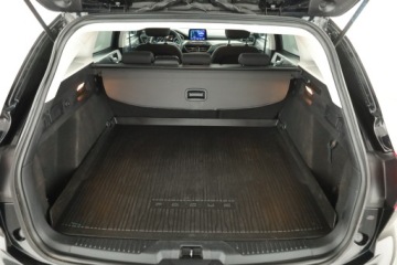 Ford Focus IV Kombi 2.0 EcoBlue 150KM 2019 Ford Focus 2.0 EcoBlue, Salon Polska, Automat, zdjęcie 16