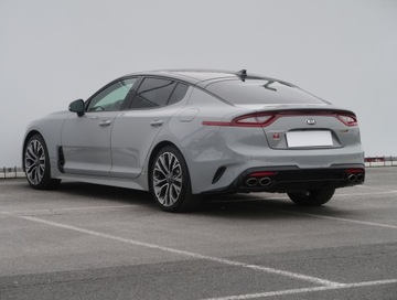 Kia Stinger Liftback 2.0 T-GDi 245KM 2019 Kia Stinger 2.0 T-GDI, Salon Polska, Automat, zdjęcie 3