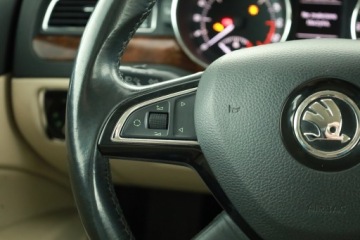 Skoda Superb II Sedan Facelifting 2.0 TDI CR DPF  140KM 2014 Skoda Superb 2.0 TDI, Salon Polska, 1. Właściciel, zdjęcie 18