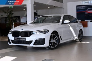 BMW Seria 5 G30-G31 Limuzyna Facelifting 2.0 520d 190KM 2023 BMW Seria 5 520d xDriveFV23Fotel SportowyRozbudowany Pakiet lusterek, zdjęcie 2