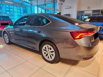 Skoda Octavia IV Liftback 1.5 TSI EVO 150KM 2026 Octavia Selection Edition 130 1.5 TSI mHEV DSG 150KM 2026, zdjęcie 3