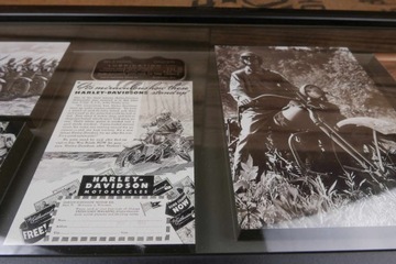 Витрина Harley Davidson WLA 42 Flathead Military W