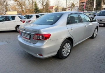 Toyota Corolla X Sedan Facelifting 1.6 Valvematic 132KM 2011 Toyota Corolla salon Polska 1.6 Benzyna 132KM, zdjęcie 21