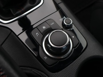 Mazda 3 III Hatchback  2.0 SKYACTIV-G  165KM 2016 Mazda 3 2.0 Skyactiv-G, Salon Polska, Navi, Klima, zdjęcie 11