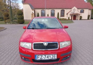 Skoda Fabia I 2005 Skoda Fabia Kupiony w Polsce - ubezpieczony - benzyna - 5 drzwi 1.2 Benzyna, zdjęcie 1