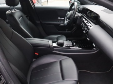Mercedes Klasa A W177/V177 Hatchback Plug-In 1.3 250e 218KM 2020 Mercedes A A 250 e, Salon Polska, 1. Właściciel, zdjęcie 8
