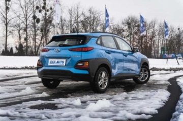 Hyundai Kona I Crossover 1.0 T-GDI 120KM 2019 Hyundai Kona 1.0 T-GDI, Salon Polska, Serwis ASO, zdjęcie 4