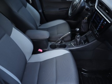 Toyota Auris II Touring Sports Facelifting 1.6 Valvematic 132KM 2016 Toyota Auris 1.6 Valvematic, Salon Polska, Klima, zdjęcie 8