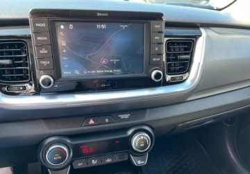 Kia Stonic I Crossover 1.2 DOHC 84KM 2017 Kia Stonic nawigacja, kamera 1.2 Benzyna 84KM, zdjęcie 17