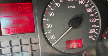 Audi A8 D2 Sedan 2.8 30V 193KM 1997 Audi A8 2.8B zarejestrowany automwt 2.8 Benzyna 193KM, zdjęcie 25