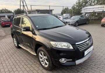 Toyota RAV4 III MPV Facelifting 2.2 D-4D 150KM 2011 Toyota RAV4 2.2 D-4D 150KM 2011r skora alcantara 2.2 Diesel 150KM, zdjęcie 2