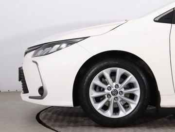 Toyota Corolla XII Sedan 1.5 VVT-i 125KM 2022 Toyota Corolla 1.5 VVT-i, Salon Polska, zdjęcie 13