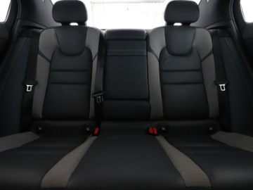 Volvo S60 III 2019 Volvo S60 FV23% R-Design PHEV T8 automat AWD, zdjęcie 17