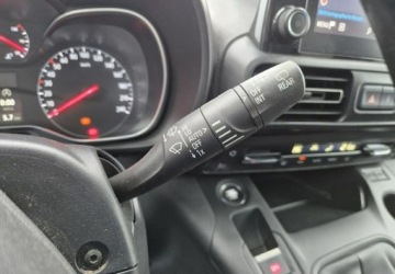 Opel Combo E Kombivan 1.5 Diesel 131KM 2021 Opel Combo Najbogatsza wersja Kamery 360 130KM 1.5 Diesel 131KM, zdjęcie 29