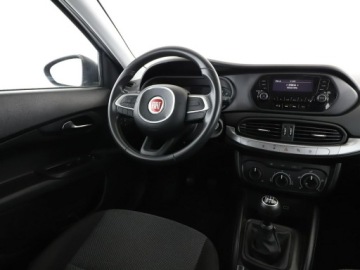 Fiat Tipo II Station Wagon 1.4 T-Jet 120KM 2019 Fiat Tipo pdc el szyby klima esp abs niski, zdjęcie 15