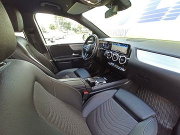 Mercedes Klasa B W247 Sports Tourer 2.0 220 190KM 2019 Mercedes B 220 4 MATIC, salon, I wł. serwis ASO, zdjęcie 13
