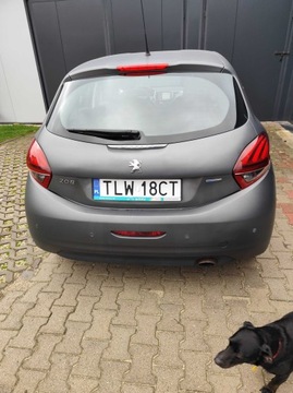 Peugeot 208 I Hatchback 3d 1.0 PureTech 68KM 2015 Peugeot 208 Tech Pure 1.0 Benzyna 68KM 2015r, zdjęcie 4