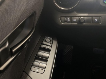 Toyota C-HR II SUV 1.8 Hybrid 140KM 2023 Toyota C-HR 1.8 Hybrid Style, zdjęcie 19