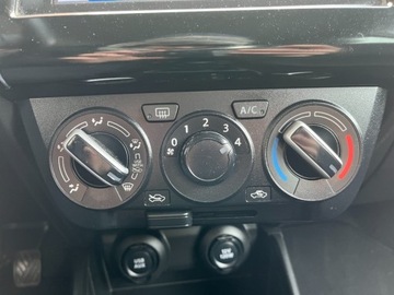 Suzuki Swift VI 2019 Suzuki Swift 1.2 benzyna 90 KM 4x4 niski przebieg zadbany mozliwa zam, zdjęcie 16