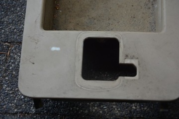 SCHOWEK PÓŁKA AUDI A8 D3 LONG 4E0863075