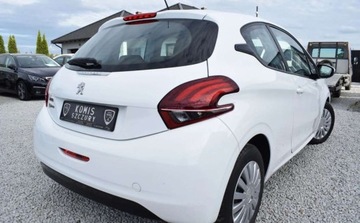 Peugeot 208 I Hatchback 5d Facelifting 1.6 BlueHDi 75KM 2018 Peugeot 208 Peugeot 208 1.6 BlueHDi Active 1.6 Diesel 75KM, zdjęcie 1