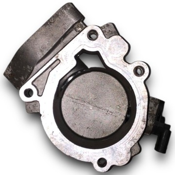 AUDI A6 A7 C7 3.0 TFSI POUZDRO PUMPY PALIVA 06E103535A