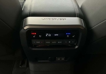 Toyota Land Cruiser VII Terenowy 5d 2.8 D-4D 204KM 2024 Toyota Land Cruiser Toyota Land Cruiser LC 2.8 D-4D Executive 2.8 Diesel, zdjęcie 21