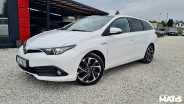 Toyota Auris II Touring Sports Facelifting 1.8 Hybrid 136KM 2016 Toyota Auris 1.8Hybryda Panorama Navi kamera climatronic 100 bezwypadek, zdjęcie 29