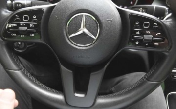 Mercedes Klasa C W205 Limuzyna Facelifting 1.6 C180 156KM 2019 Mercedes-Benz Klasa C Mercedes-Benz Klasa C 180 Business Edition 9G-TRONIC, zdjęcie 10