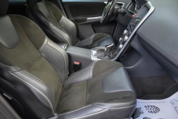 Volvo XC60 I SUV Facelifting 2.0 D4 DRIVE-E 190KM 2017 Volvo XC 60 VOLVO XC60 2.0 D4 190KM R-DESIGN BLIS Navi Kamera Gwarancja 12, zdjęcie 25