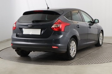 Ford Focus III Hatchback 5d 1.6 Duratorq TDCi DPF 115KM 2011 Ford Focus 1.6 TDCi, Navi, Klima, Klimatronic, zdjęcie 4