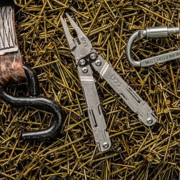 SOG Multitool PowerAccess 18 инструментов