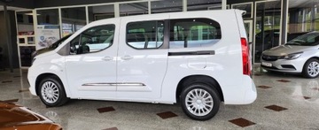 Toyota 2022 Toyota Proace City Verso Proace City Verso Long 7foteli 130KM z polskiego, zdjęcie 3