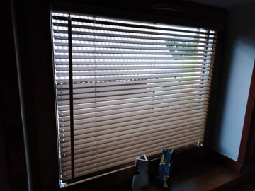 ŻALUZJE ORZECH ROLETY DREWNIANE 25MM 70x90