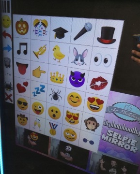 ДЕРЕВЯННАЯ ФОТОКАБИНКА РЕТРО БОХО