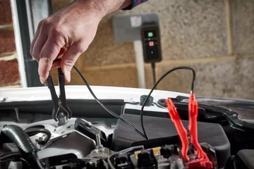 БУСТЕРНАЯ БАТАРЕЯ ВЫПРЯМИТЕЛЯ OSRAM СТАРТ, заряд 1 А