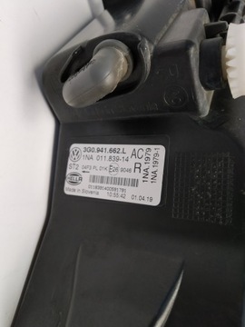 14+ VW PASSAT B8 HALOGEN PRAVÝ NÁRAZNÍKU 1X ŽÁROVKA