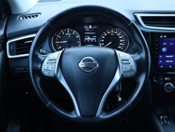 Nissan Qashqai II Crossover 1.2 DIG-T 115KM 2014 Nissan Qashqai 1.2 DIG-T, Klima, Klimatronic, zdjęcie 18