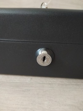 H&S Запираемый металлический ящик, 15 см