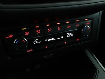 Seat Arona Crossover 1.6 TDI 115KM 2018 Seat Arona FR virtual PDC navi tempomat, zdjęcie 28