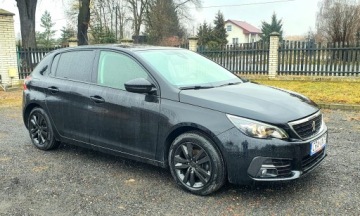 Peugeot 308 II Hatchback Facelifting 1.5 BlueHDI 102KM 2019 Peugeot 308 T9 1,5 HDI lampy led zadbany 2 kpl kół okazja