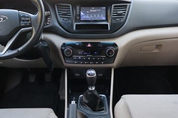 Hyundai Tucson III SUV 1.6 GDI 132KM 2016 Hyundai Tucson 1.6 GDI, Salon Polska, zdjęcie 11