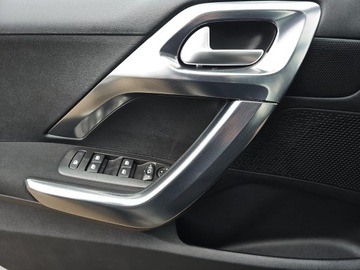 Peugeot 2008 I SUV Facelifting 1.2 PureTech 110KM 2018 Peugeot 2008 2008 1.2 Pure Tech Crossway S&amp;S EAT6, zdjęcie 16