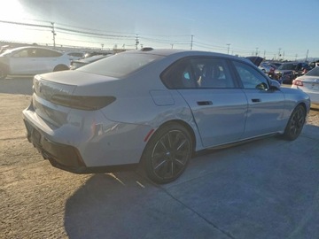 BMW Seria 7 G70 2024 BMW Seria 7 740i 2024 3.0l 3.0 Benzyna 375KM, zdjęcie 3
