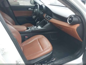 Alfa Romeo Giulia II Sedan Facelifting 2.0 Turbo 280KM 2020 Alfa Romeo Giulia 2020 2.0l 2.0 Benzyna 280KM, zdjęcie 9