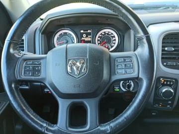 Dodge Ram V 5.7 HEMI 401KM 2022 Dodge RAM Gaz, hak, zdjęcie 13